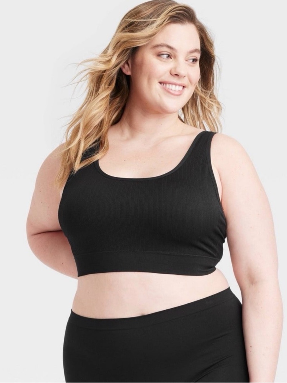 Three Pack Bundle
Women's Size 1X Comfort Bralette Auden Black
MSRP $45
NWT